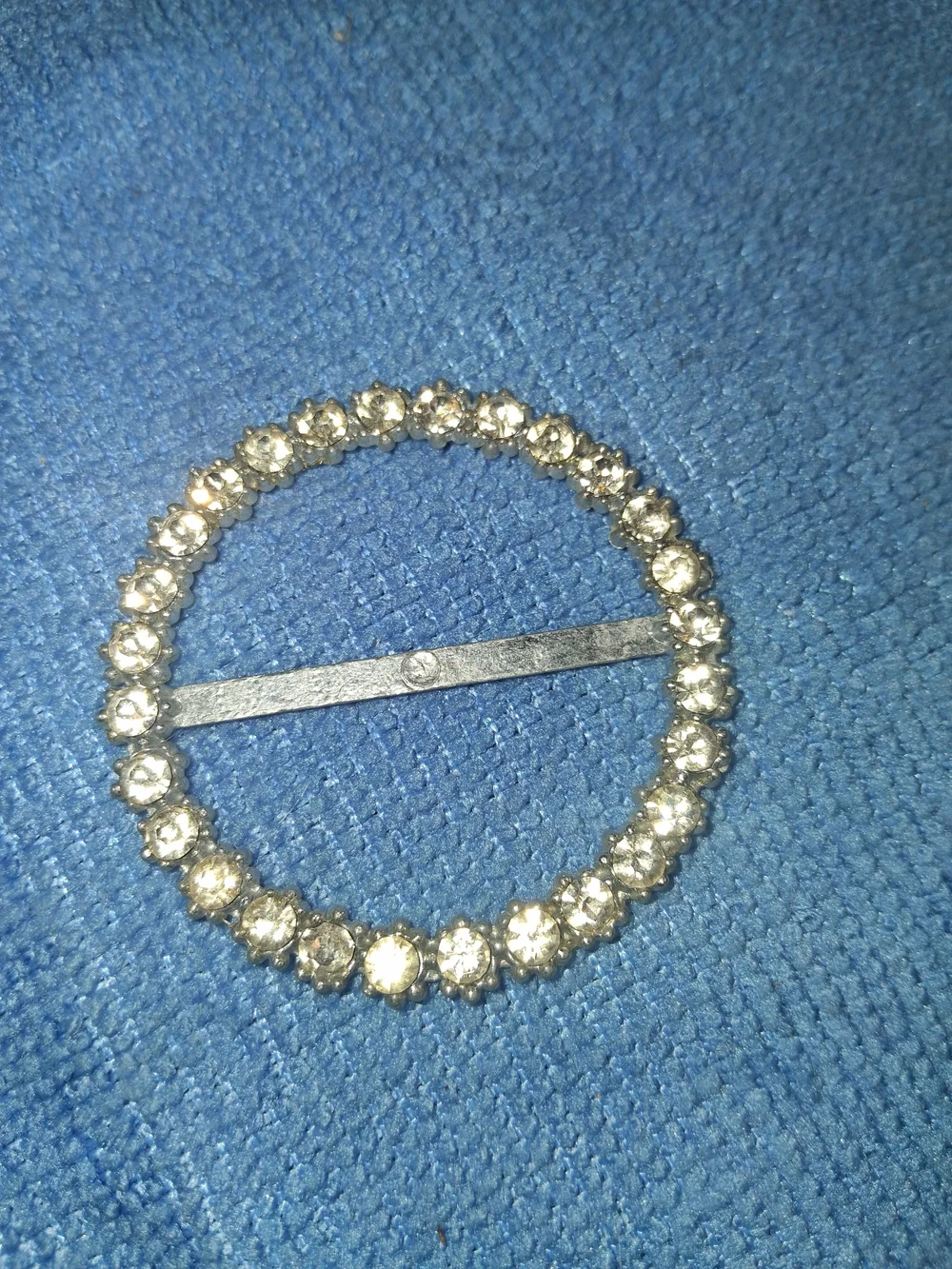 Elegant Vintage Round Crystal Scarf Slide - Silver Tone
